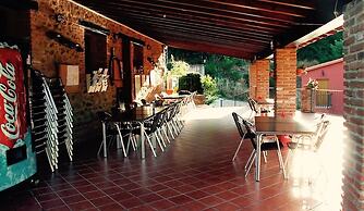 Hostel El Lago Caceres