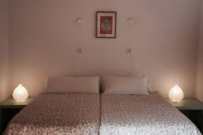 Hostel El Lago Caceres