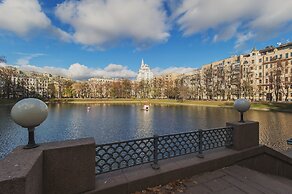 GM Apartment Patriarshiy