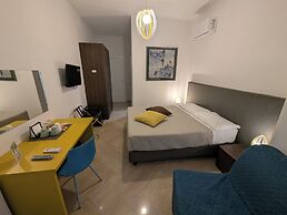 Napoli City Inn