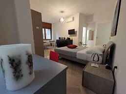 Napoli City Inn