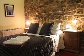 Casas Rurales A Chairiña Y A Revolta