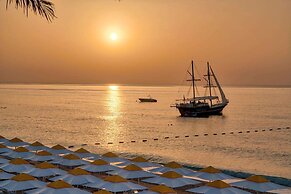 Pirate's Beach Club - All Inclusive