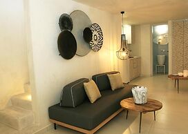 Esperia Luxury Suites