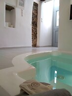 Esperia Luxury Suites