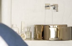 Esperia Luxury Suites