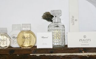 Esperia Luxury Suites