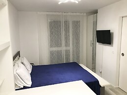 B&B Kelly Plus