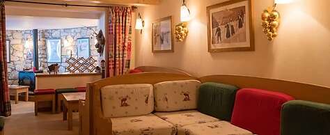 Chalet Cœur des Brévières by Chalet Chardons