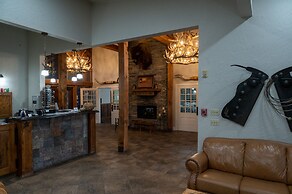 Lone Star Lodge and Marina