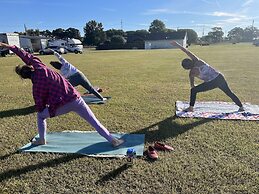 Lone Star Lodge and Marina