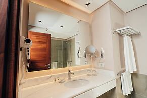 Palmaroga Hotel Asuncion, Tapestry Collection by Hilton