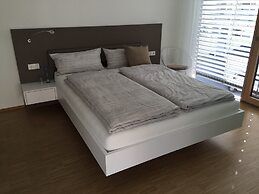 Lumina Apartments