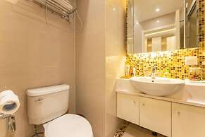 Old Faithful Lodge & Cabins - Inside the Park