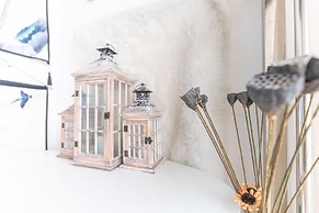 Old Faithful Lodge & Cabins - Inside the Park