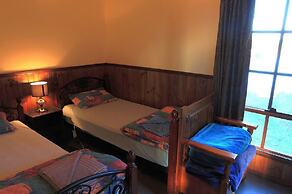 Stanley Lakeside Spa Cabins