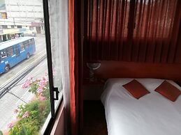 Water Palace Hostal
