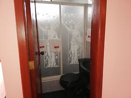 Water Palace Hostal
