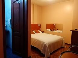 Water Palace Hostal
