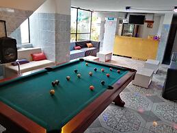 Water Palace Hostal