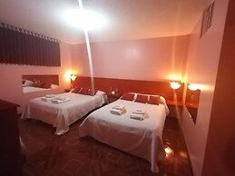 Water Palace Hostal