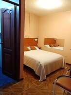 Water Palace Hostal