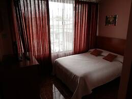 Water Palace Hostal