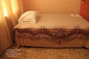 T-CA Guest House & Resto
