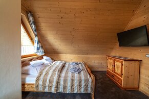 Domki Ze Hej z kominkiem lub sauną