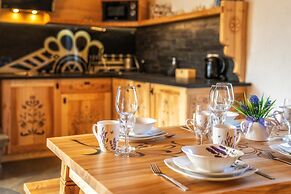 Domki Ze Hej z kominkiem lub sauną