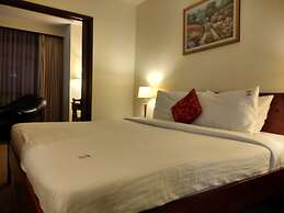 Time Square By Trivaa