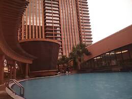 Time Square By Trivaa