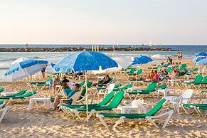 Premium suites on Beach Ben Yehuda 43