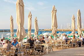 Premium suites on Beach Ben Yehuda 43