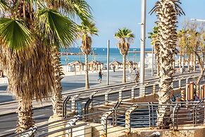 Premium suites on Beach Ben Yehuda 43