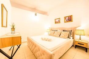 Premium suites on Beach Ben Yehuda 43