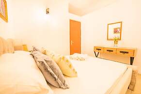 Premium suites on Beach Ben Yehuda 43