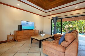 Boutique 3BR Pool Villa Bianca NaiHarn