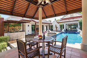 Boutique 3BR Pool Villa Bianca NaiHarn