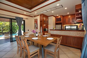Boutique 3BR Pool Villa Bianca NaiHarn