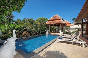 Boutique 3BR Pool Villa Bianca NaiHarn