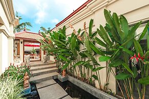 Generous 6BR Balinese Pool Villa Sophia