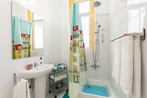 Vintage Apartment in Historic Lisbon