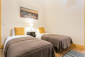 Vintage Apartment in Historic Lisbon