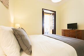 Vintage Apartment in Historic Lisbon