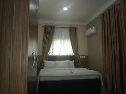 Pameec Luxury Suites