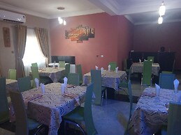 Pameec Luxury Suites