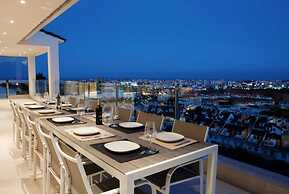 Luxury villa with heated pool