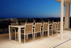 Luxury villa with heated pool