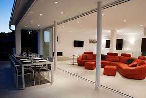 Luxury villa with heated pool